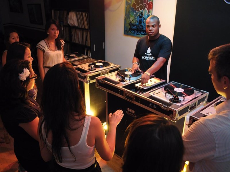 Learn to DJ - Learn to DJ from the leading provider of DJ courses - programs for a range of levels in 6 US cities