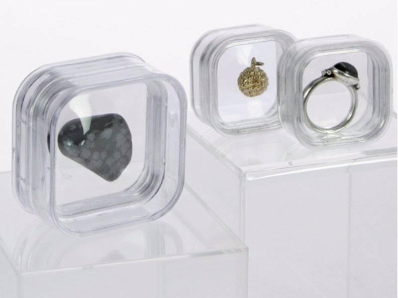 Floating Specimen Display Boxes - Display boxes that cushion the sample in silicone to give the appearance of floating