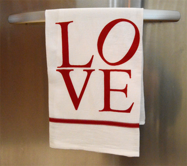 LOVE Kitchen Towel - Make a kitchen towel with the famous LOVE icon for the special baker in your life, with this easy guide