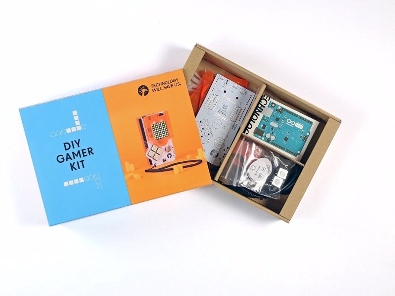 DIY Retro Game Console Kit - Build a handheld retro gaming console from scratch
