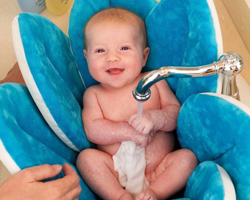 Blooming Bath - Baby Bath - Why bathe your baby in a hard plastic tub when you could surround your little one in a cuddly adorable plush flower?