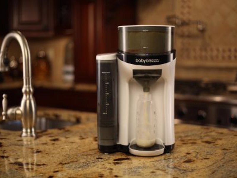 Baby Brezza Formula Pro One Step Food Maker - No more dealing with the hassle of making a bottle by hand with these easy formula making machine
