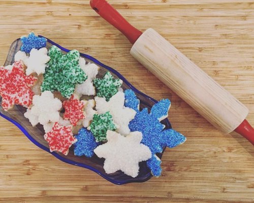 Rise Baking Subscription - A monthly baking subscription service that ships prepared premium ingredients, great for baking novices or those usually too busy to bake