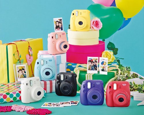 Fujifilm Instant Film Camera - Fun and easy to use instant film camera