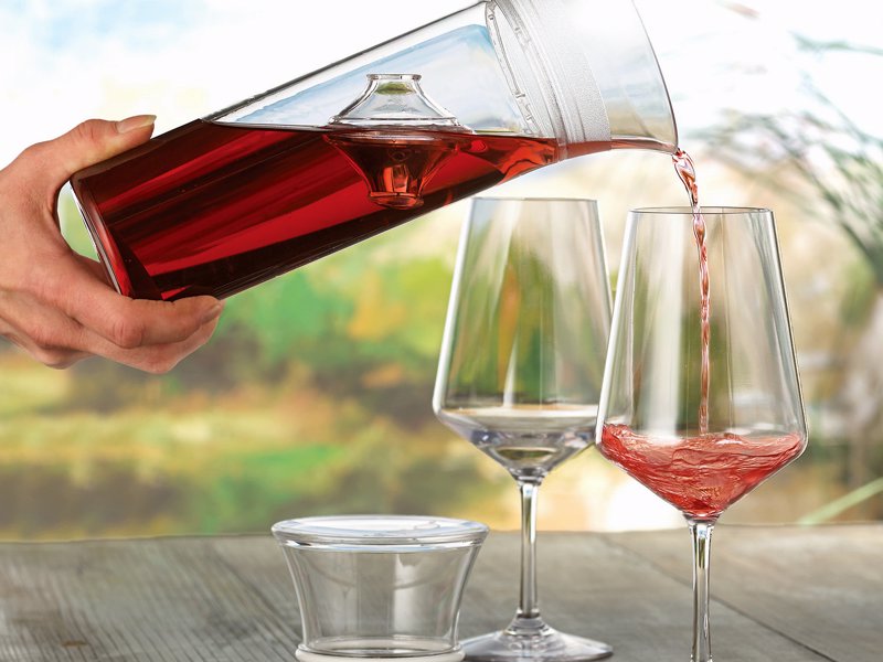 Savino Wine Saving Carafe - Keeps your wine fresh for up to a week so you can enjoy Tuesday's wine on Saturday